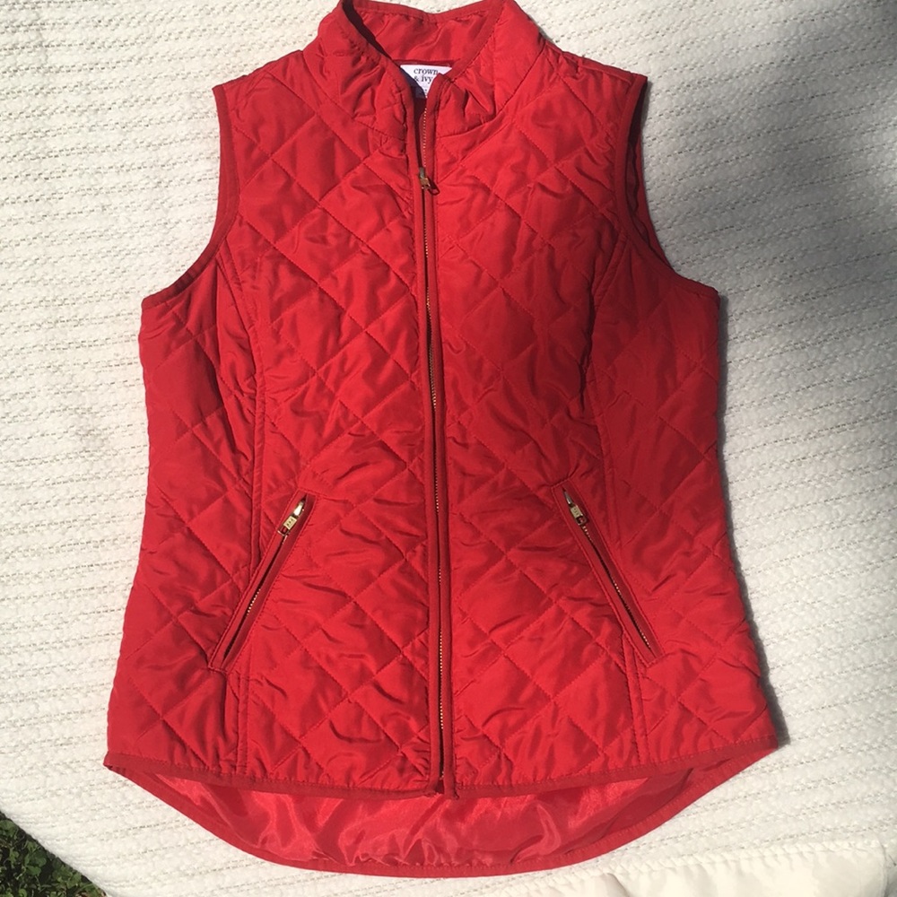 Ladies Red Quilted Vest, NWOT